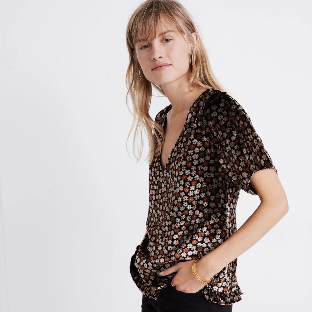 Madewell Velvet Floral Tulip Sleeve Short Sleeve Top Small EUC